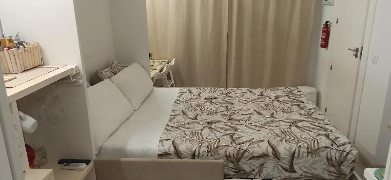 Homestay Dudi'S Peppers Apartment Malaga