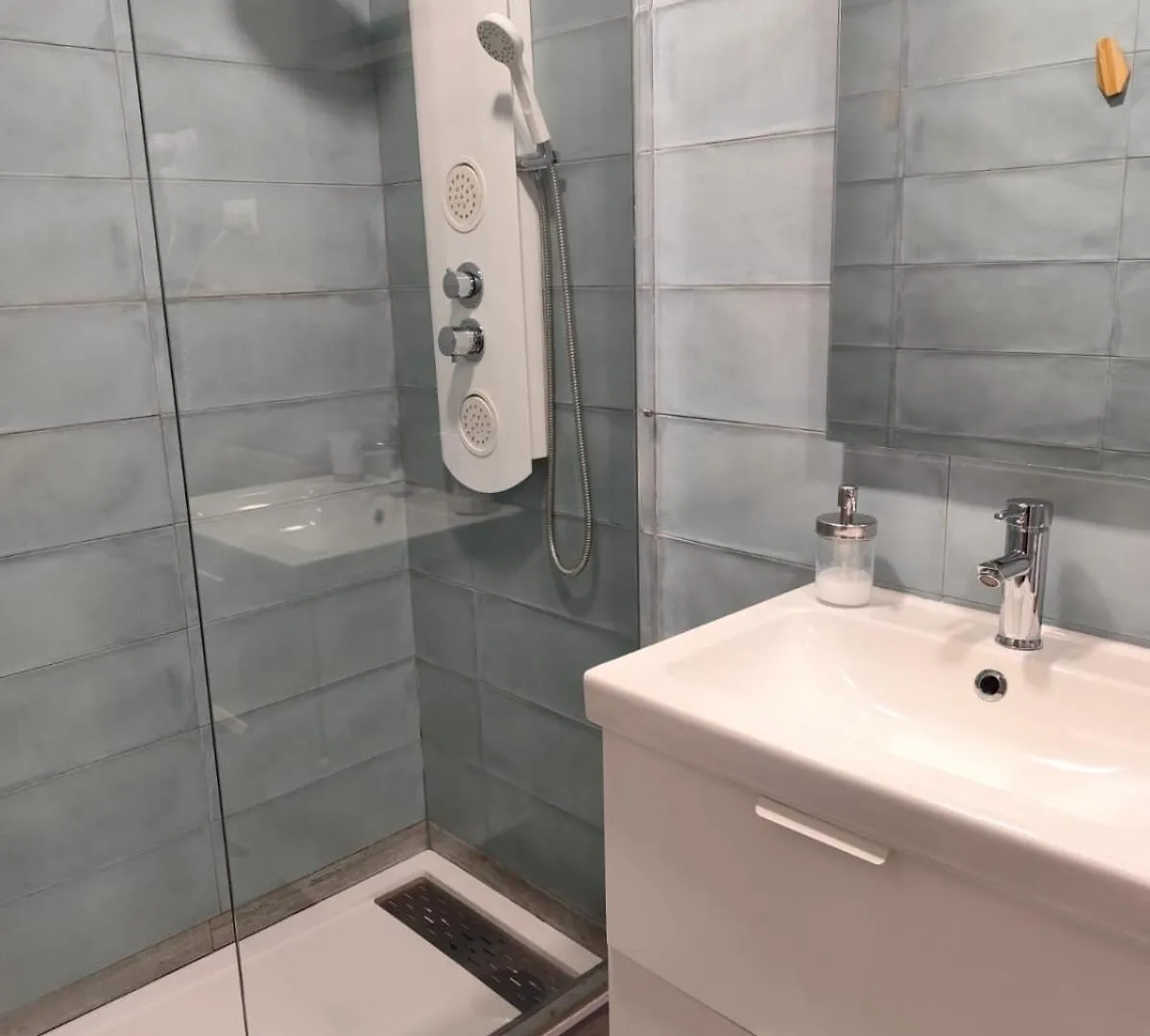 Homestay Dudi'S Peppers Apartment Malaga Spain