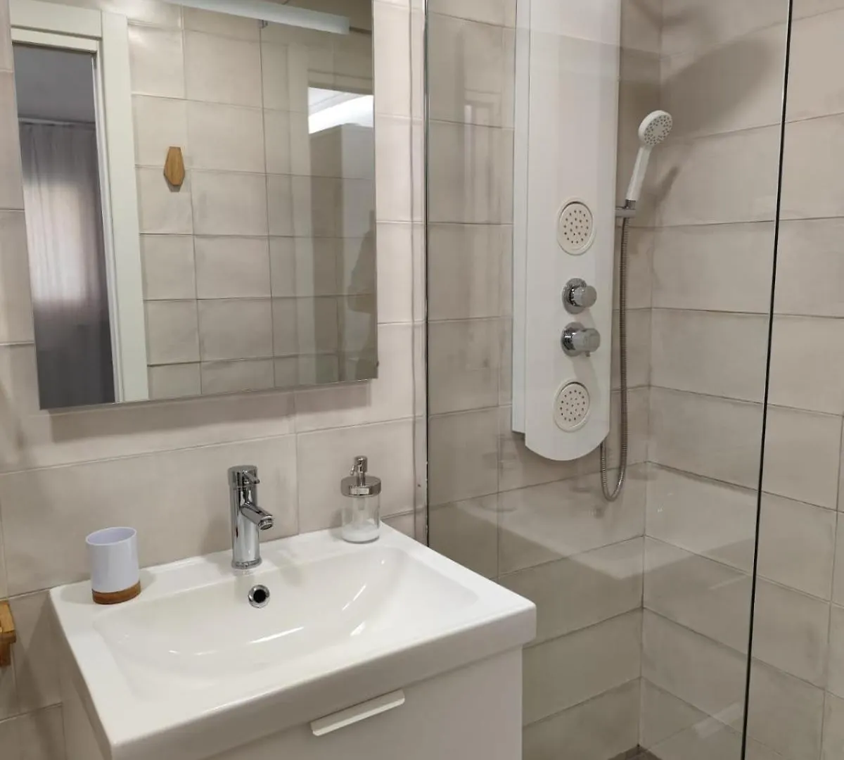 Homestay Dudi'S Peppers Apartment Malaga Spain